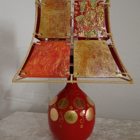 lampe-de-chevet-rouge-art-nouveau